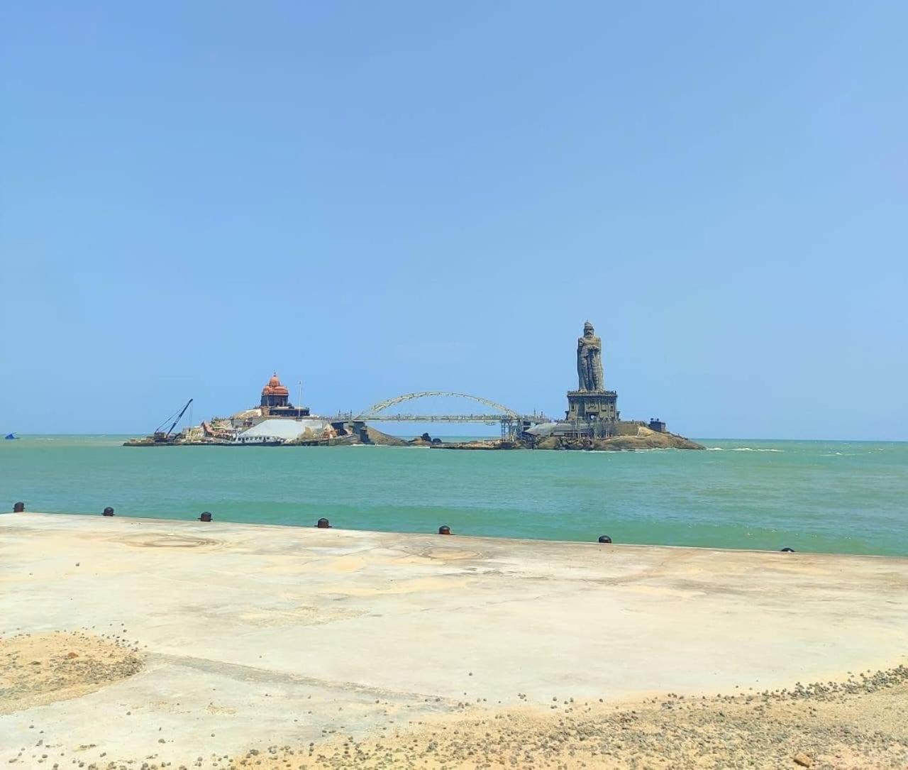 Tamizh Nest - தமிழ்க்குடில் Villa Kanyakumari Buitenkant foto